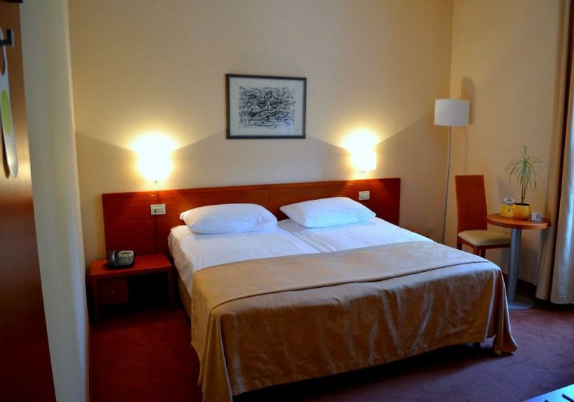 רייקה Hotel Jadran מראה חיצוני תמונה